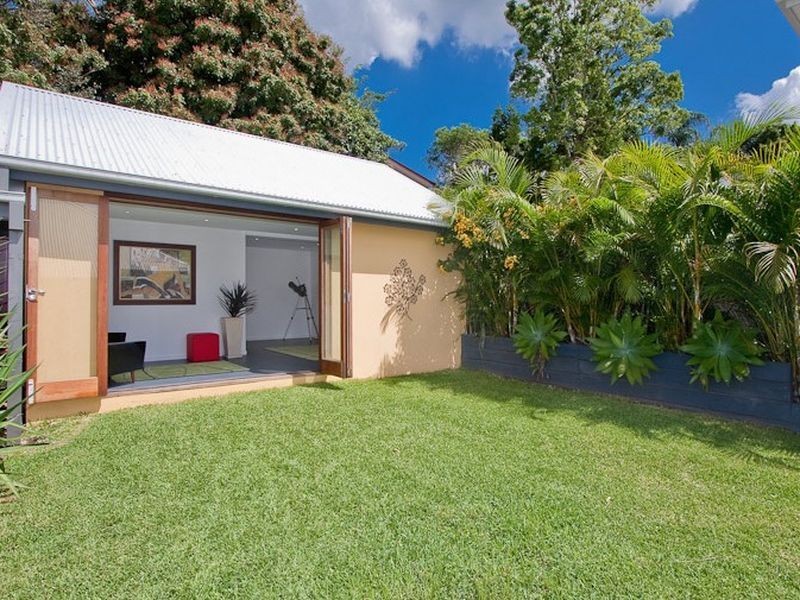 30 Salisbury Street, Indooroopilly QLD 4068