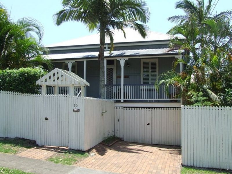13 Elizabeth Street, Toowong QLD 4066