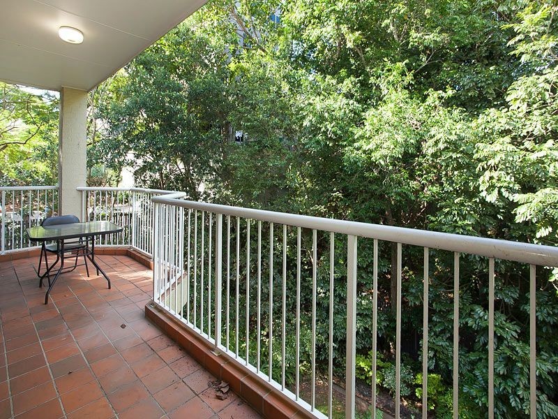 8/86 Musgrave Road, Indooroopilly QLD 4068