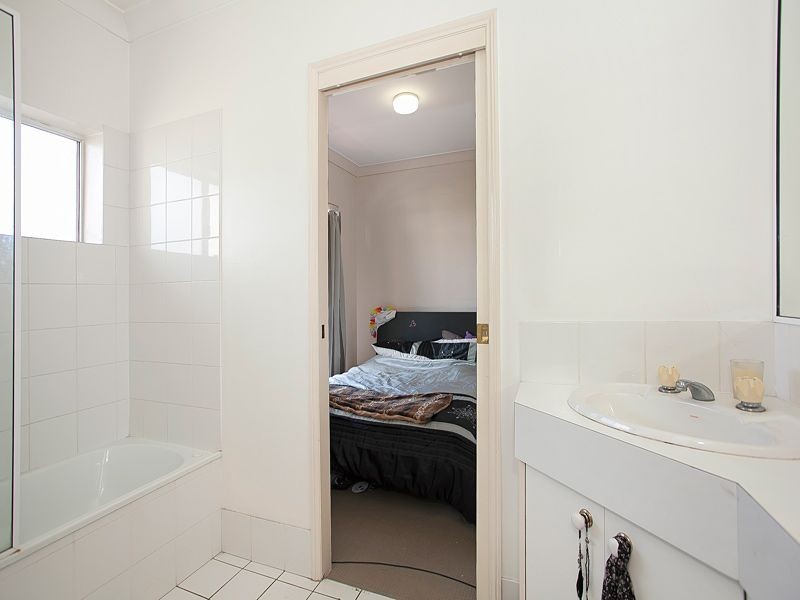 8/86 Musgrave Road, Indooroopilly QLD 4068