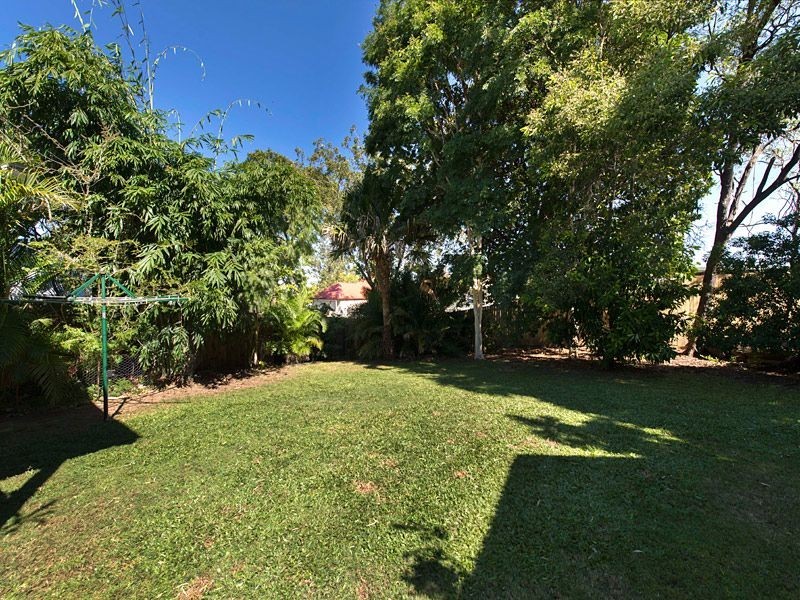 11 Rylatt Street, Indooroopilly QLD 4068