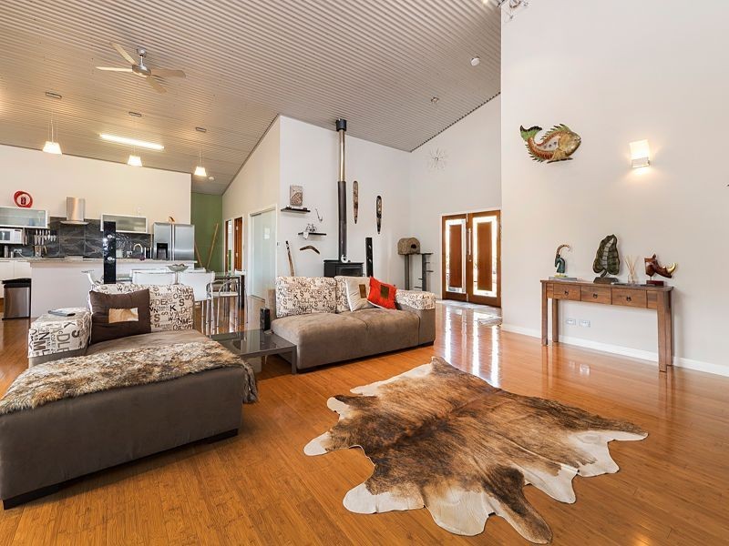 64 White Cedar Road, Pullenvale QLD 4069