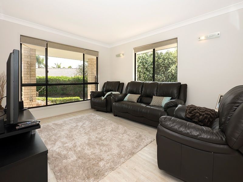28 Makepeace Place, Bellbowrie QLD 4070