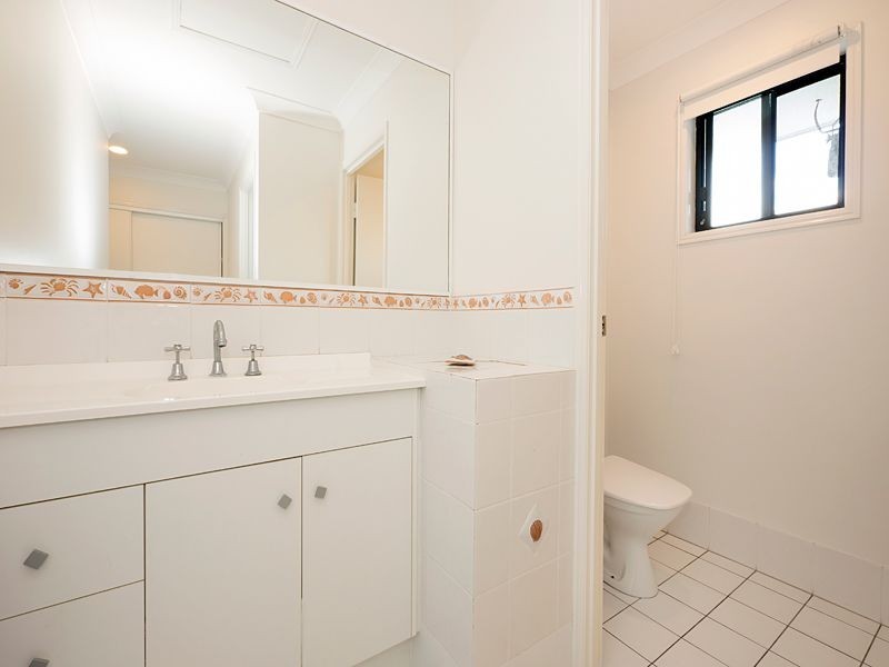 28 Makepeace Place, Bellbowrie QLD 4070