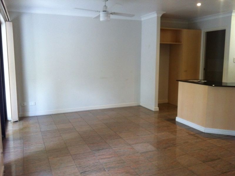 2/8 Sundridge Street, Taringa QLD 4068