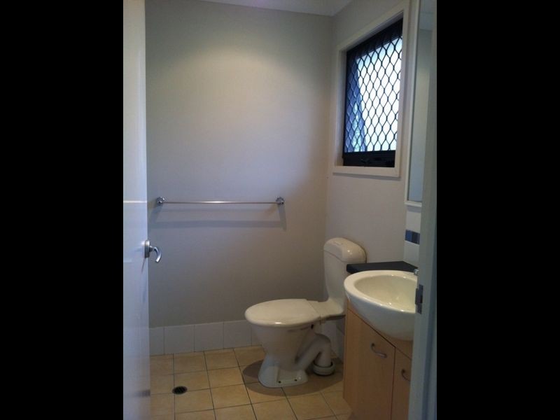 2/8 Sundridge Street, Taringa QLD 4068