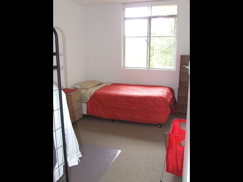 6/225 Carmody Road, St Lucia QLD 4067