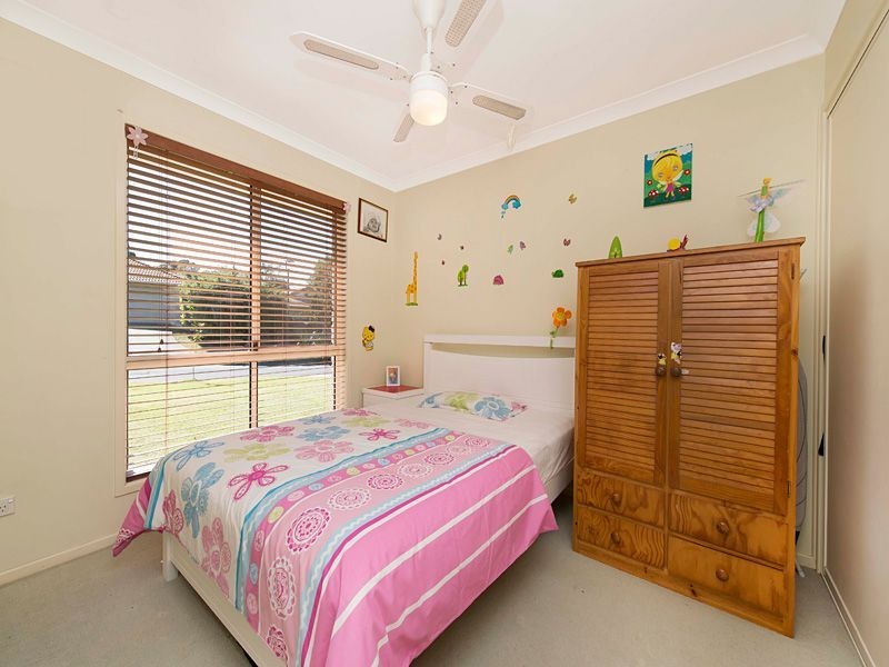 5 Creswick Place, Bellbowrie QLD 4070