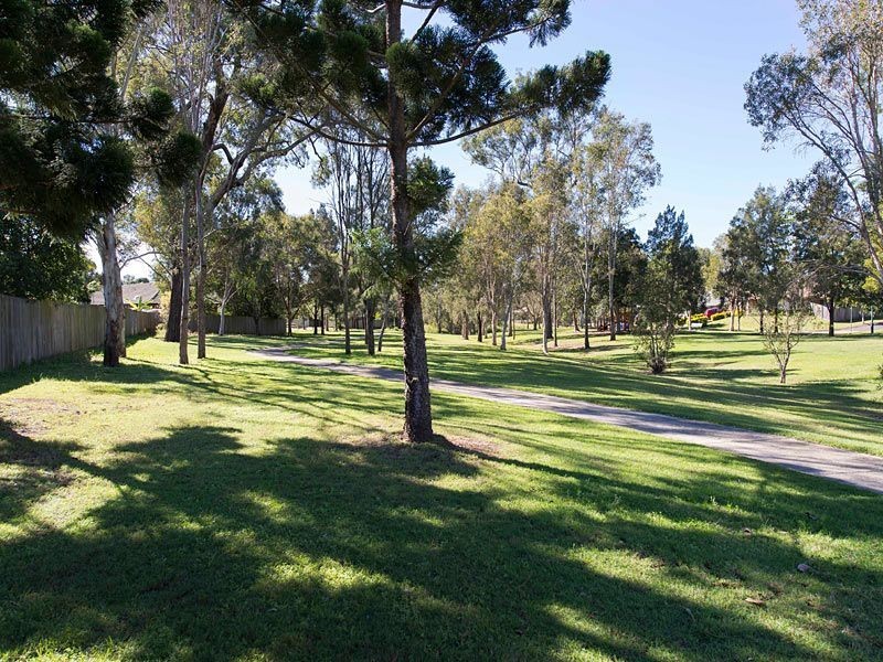 5 Creswick Place, Bellbowrie QLD 4070