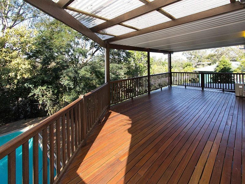 29 Blackstone Street, Indooroopilly QLD 4068