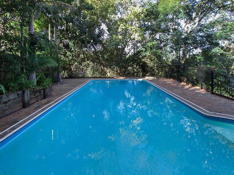 29 Blackstone Street, Indooroopilly QLD 4068