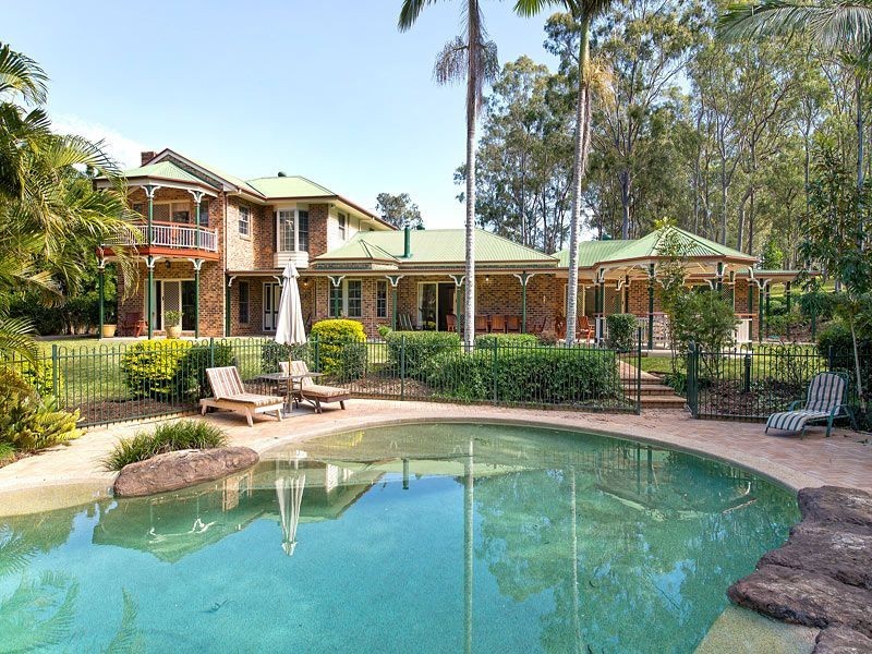 70 Birkin Road, Bellbowrie QLD 4070