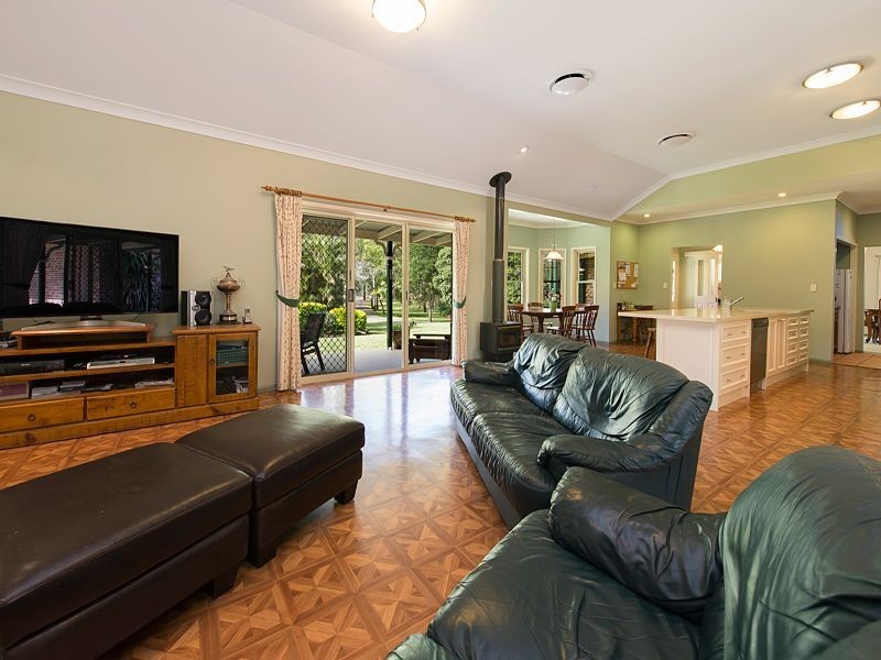 70 Birkin Road, Bellbowrie QLD 4070