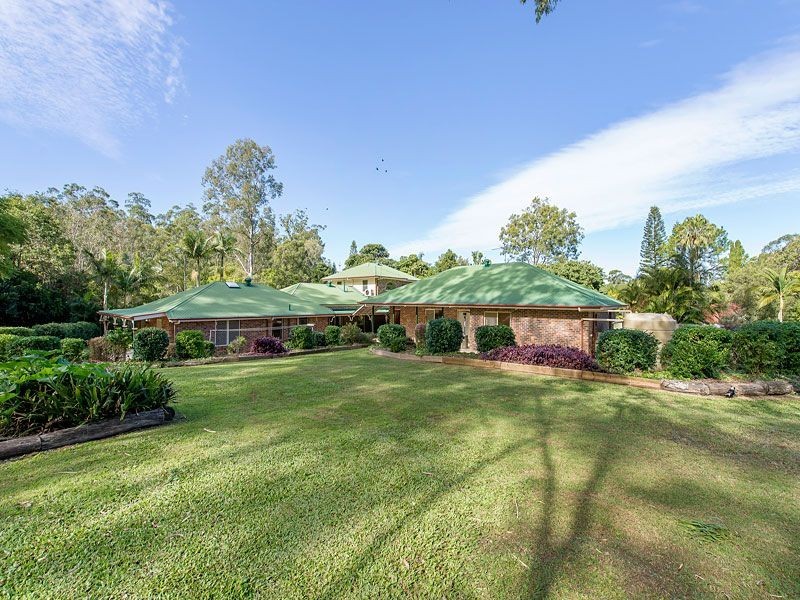 70 Birkin Road, Bellbowrie QLD 4070