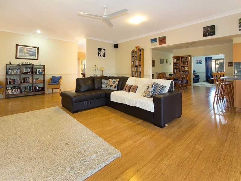 17 Barbara Court, Moggill QLD 4070