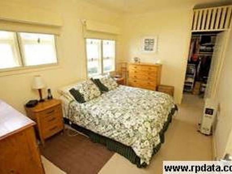 22 Greenlaw Street, Indooroopilly QLD 4068
