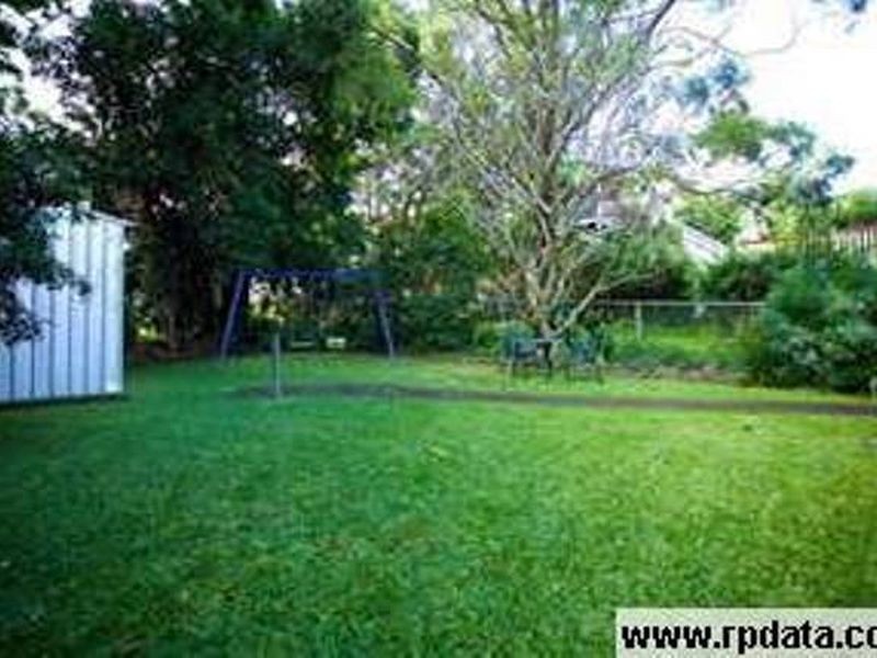 22 Greenlaw Street, Indooroopilly QLD 4068