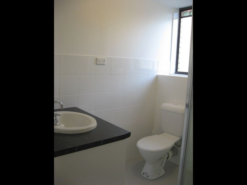 4/117 Macquarie Street, St Lucia QLD 4067