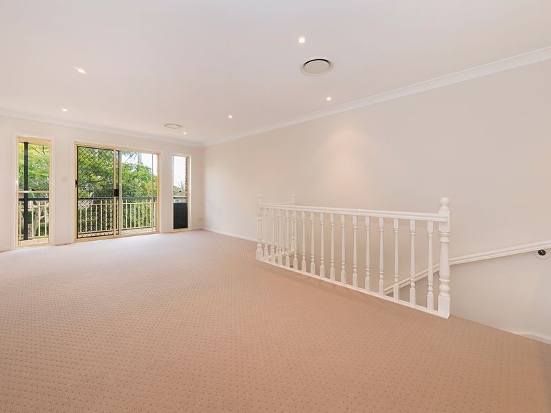 3/30 Rennie Street, Indooroopilly QLD 4068