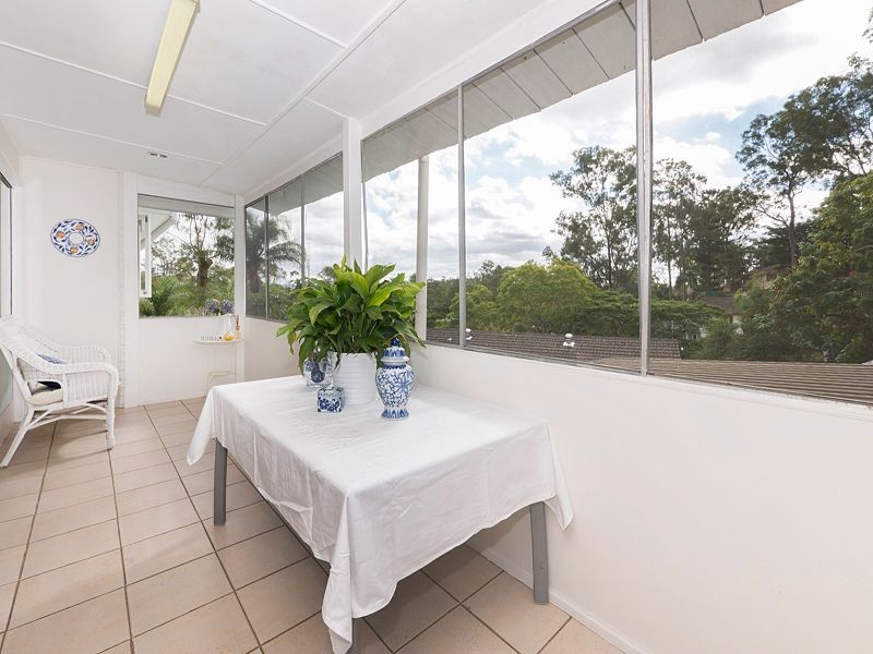 3 Crestview Street, Kenmore QLD 4069