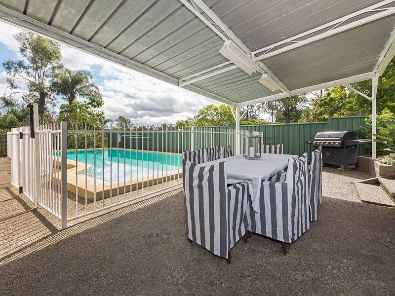 3 Crestview Street, Kenmore QLD 4069