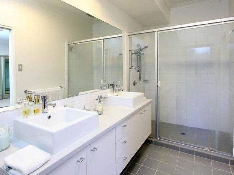 30 Witty Road, Moggill QLD 4070