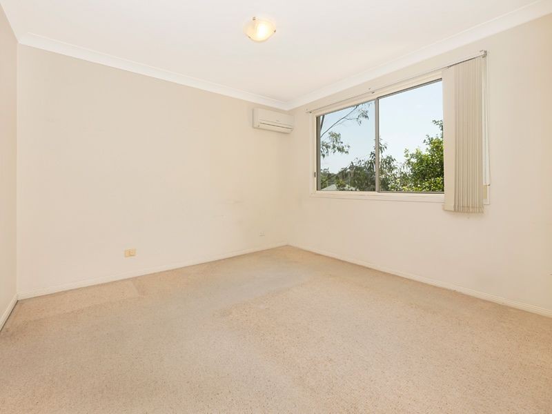 15/82 Russell Terrace, Indooroopilly QLD 4068