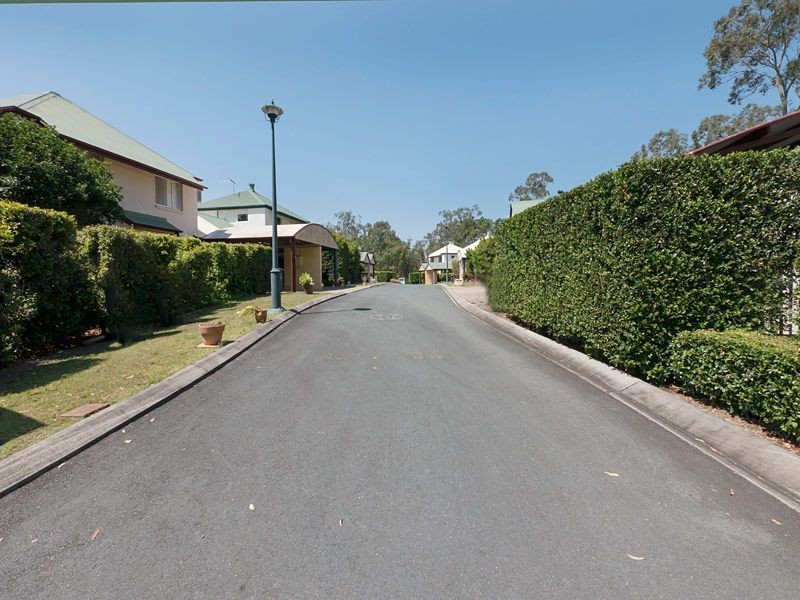 15/82 Russell Terrace, Indooroopilly QLD 4068