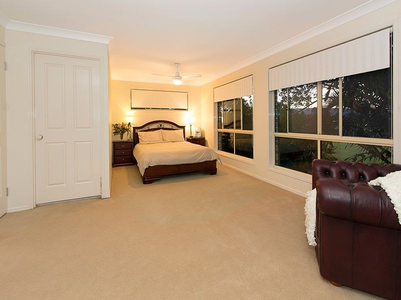 27 Churchill Street, Graceville QLD 4075