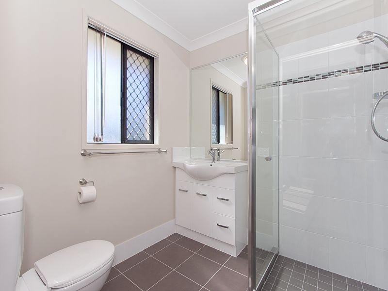 18 Gilruth Road, Kenmore QLD 4069