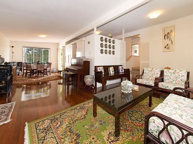 89 Kenmore Road, Kenmore QLD 4069