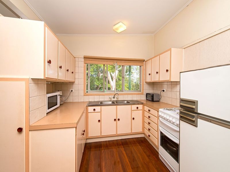 89 Kenmore Road, Kenmore QLD 4069