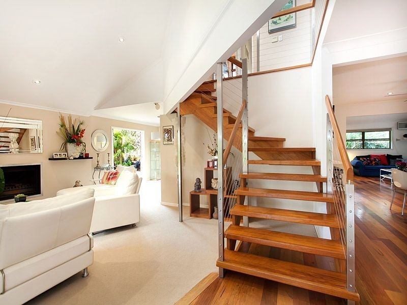 60 Marmindie Street, Chapel Hill QLD 4069