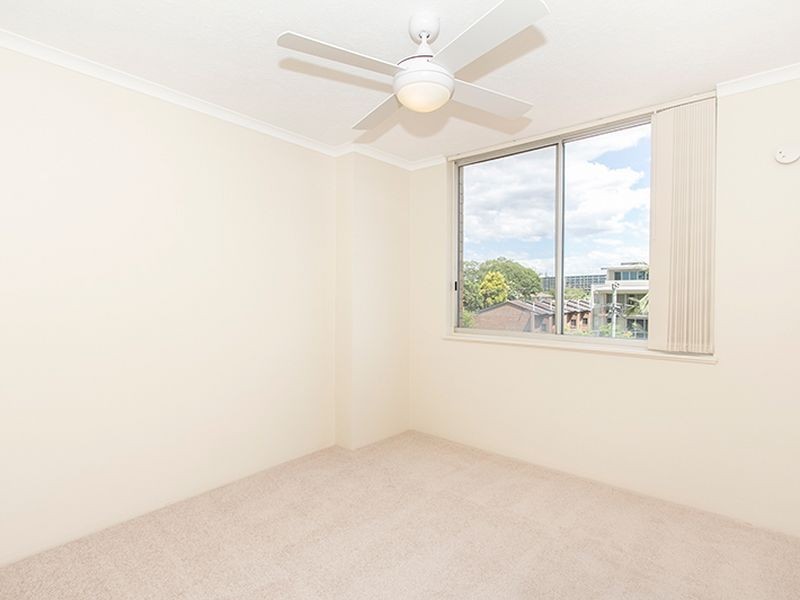 9/122 Macquarie Street, St Lucia QLD 4067