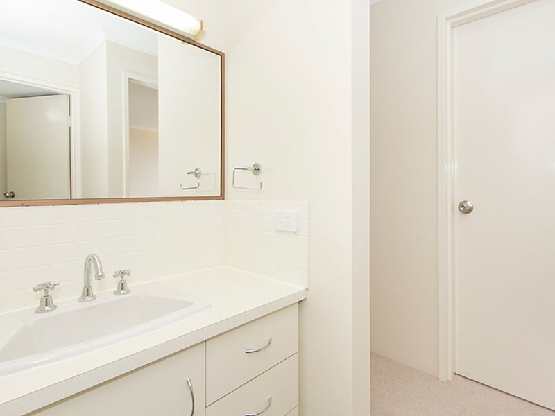 9/122 Macquarie Street, St Lucia QLD 4067