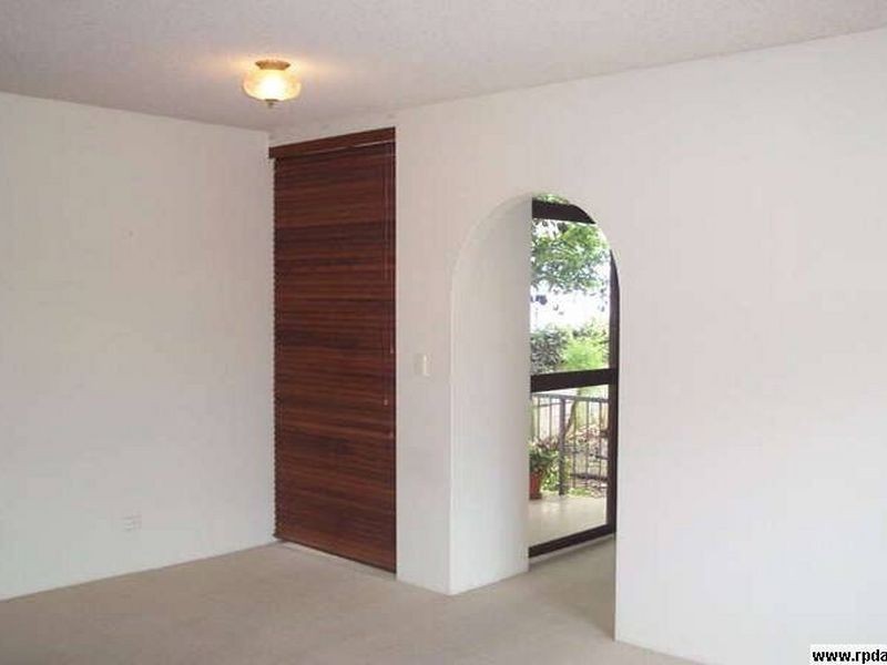 2/21 Depper Street, Toowong QLD 4066