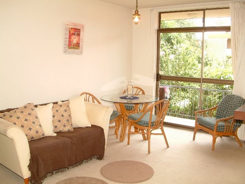 2/21 Depper Street, Toowong QLD 4066