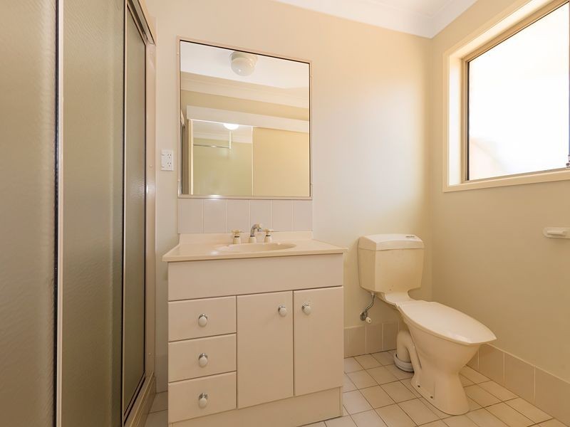 8 Wattlebrush Close, Bellbowrie QLD 4070