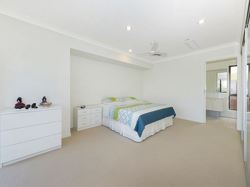 12 Sanctuary Way, Moggill QLD 4070