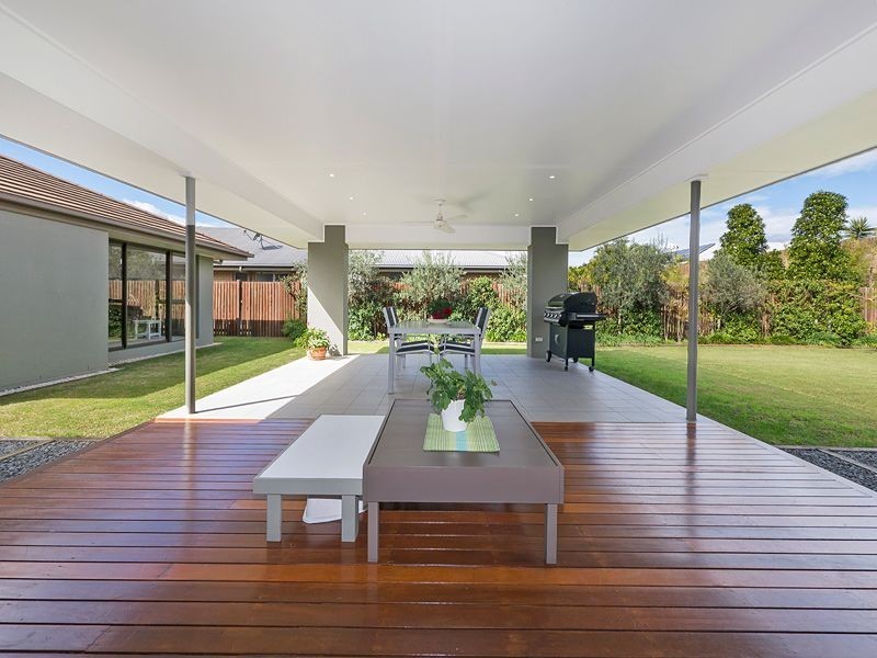 12 Sanctuary Way, Moggill QLD 4070