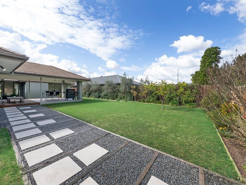 12 Sanctuary Way, Moggill QLD 4070