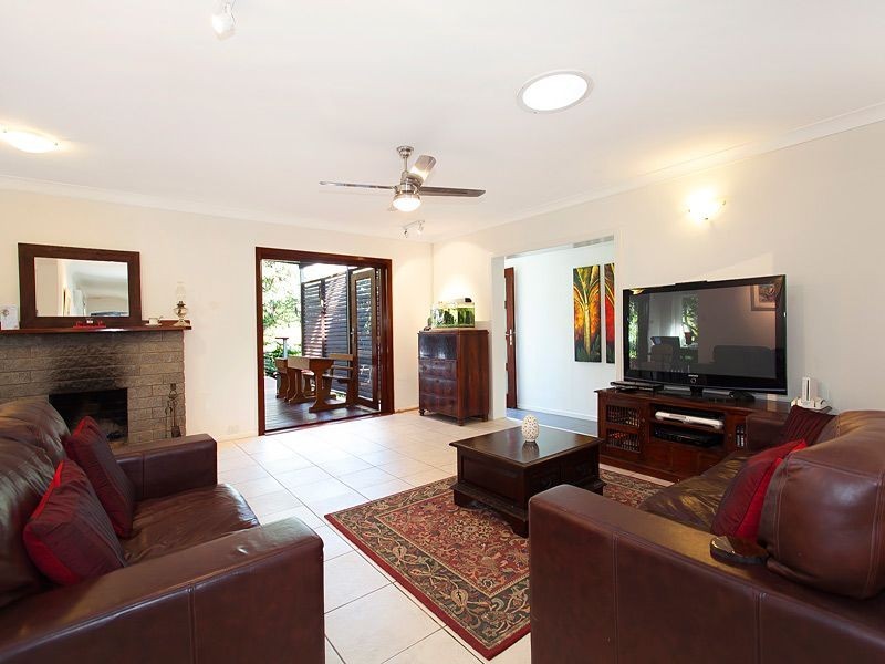 7 Luss Street, Moggill QLD 4070