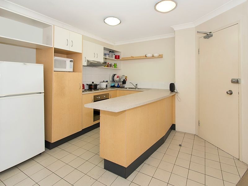 86/300 Sir Fred Schonell Drive, St Lucia QLD 4067