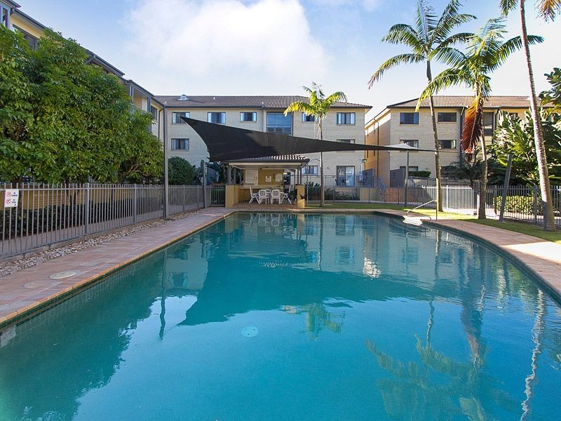 86/300 Sir Fred Schonell Drive, St Lucia QLD 4067