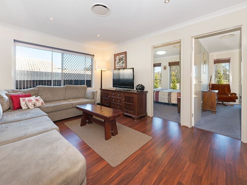 27 Greygum Place, Anstead QLD 4070