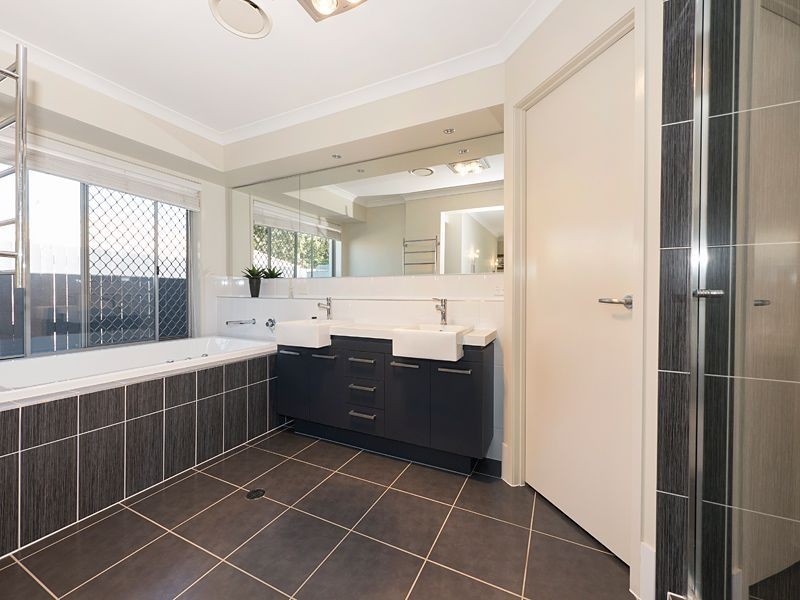 27 Greygum Place, Anstead QLD 4070