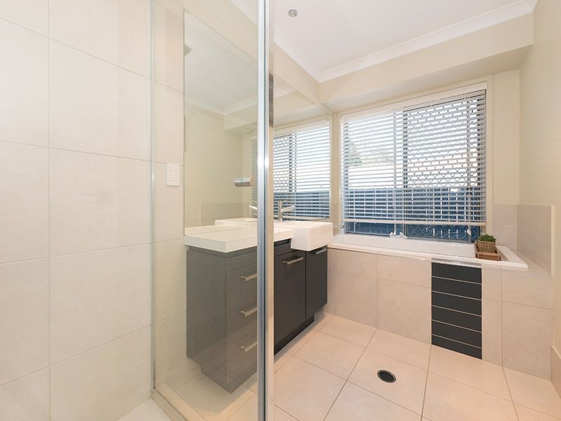 27 Greygum Place, Anstead QLD 4070