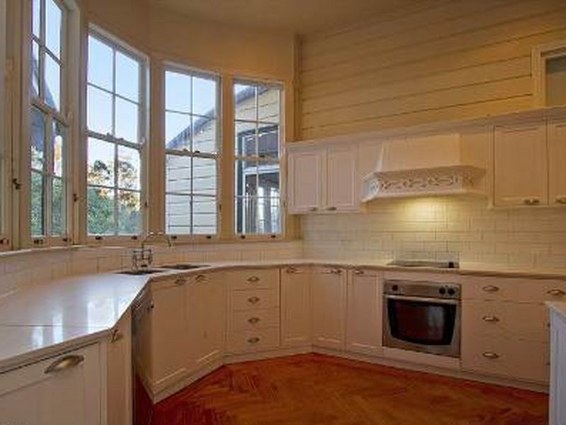 130 Airlie Road, Pullenvale QLD 4069