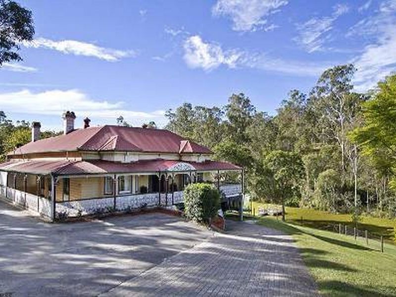 130 Airlie Road, Pullenvale QLD 4069