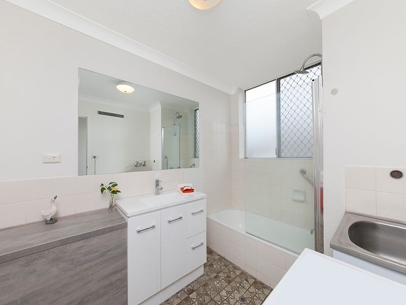 1/83 Swann Road, Taringa QLD 4068